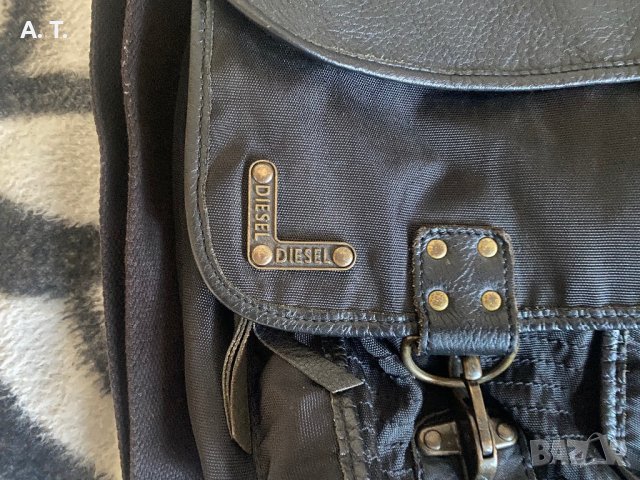 Оригинална чанта Diesel Унисекс, снимка 2 - Чанти - 40357120