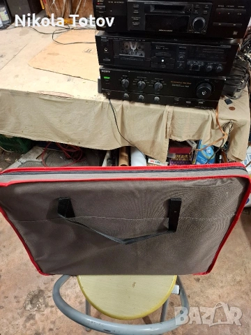 Продава се сгъваема клетка за куче,котка. 