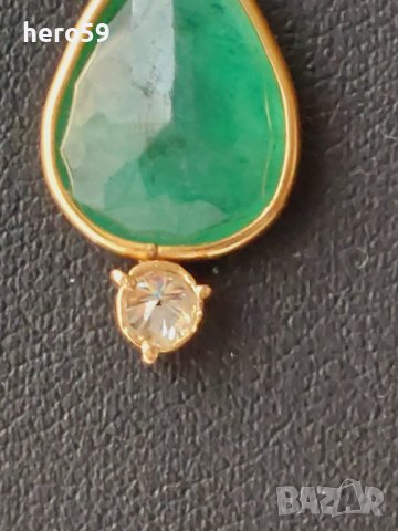 Златна 18к висулка(медальон-колие) с диамант и изумруд, снимка 3 - Колиета, медальони, синджири - 43086118