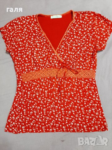 Червена блузка, снимка 1 - Тениски - 40121057