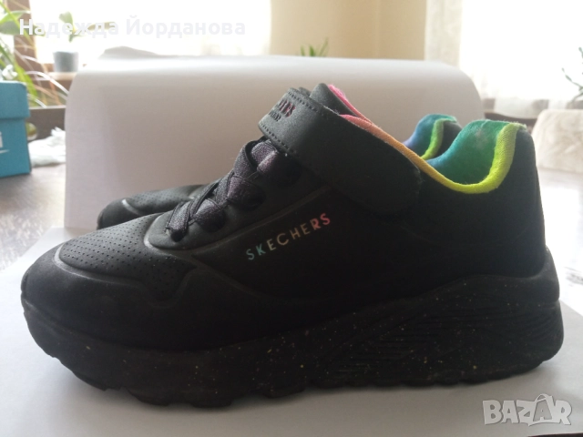 Детски маратонки Skechers, снимка 4 - Детски маратонки - 52006960