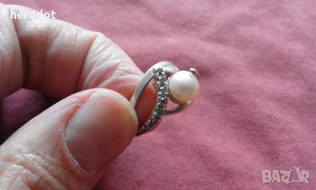 сребърен дамски пръстен с перла - нежна, изящна изработка! КРАСОТА!, снимка 5 - Пръстени - 26468978