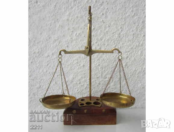  везничка ВЕЗНА кантар Темида, дърво и месинг, снимка 1