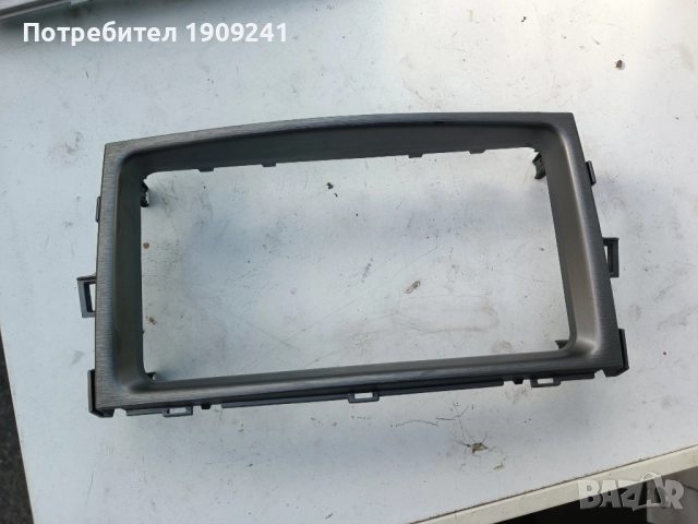 Рамка за Тойота Версо и Тойота Корола версо , снимка 3 - Аксесоари и консумативи - 52087096