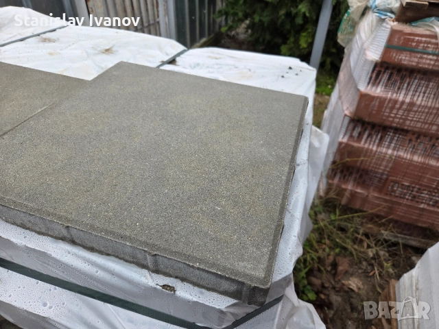 Тротоарна плочка 40/40/4см гладка