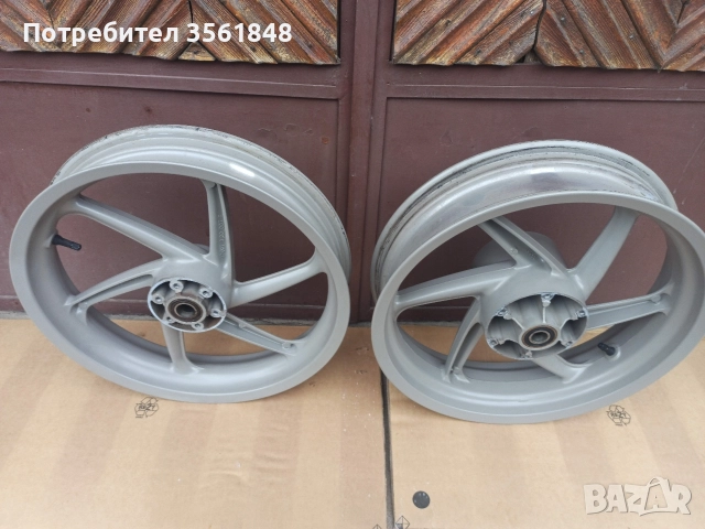 Джанти Grimeca от Cagiva mito 17MT x 4.00 и 17MT x 3.00 в много добро състояние., снимка 2 - Гуми и джанти - 52623074