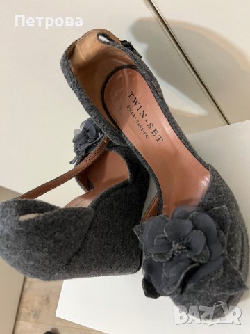 Обувки с холандски ток