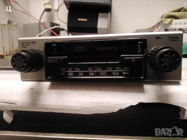 Ретро радиокасетофон ITT, снимка 1 - Радиокасетофони, транзистори - 43573304