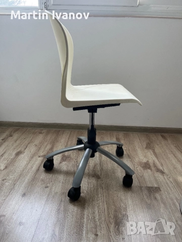 Малко сторче с колелца и амориьор, снимка 3 - Столове - 52799305