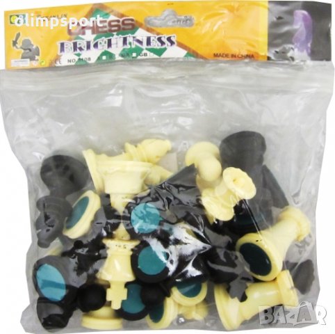 Шах с фигури и PVC платно MAX. Платното се сгъва бързо и лесно, което прави комплекта компактен. Фиг, снимка 2 - Шах и табла - 33374161