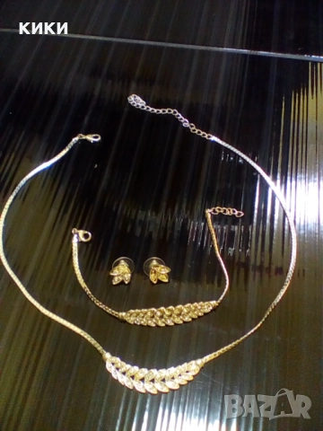 Покривки /брошки /колие, снимка 12 - Покривки за маси - 44025430