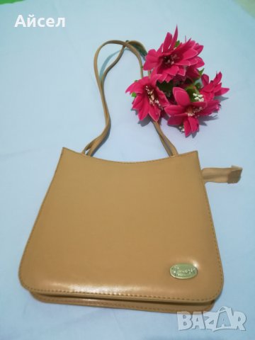 Нова дамска чанта, снимка 2 - Чанти - 27354114