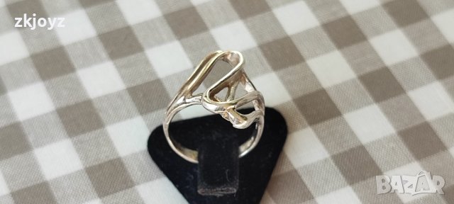 СРЕБЪРЕН ПРЪСТЕН 3.68 ГРАМА/ ПРОБА 925