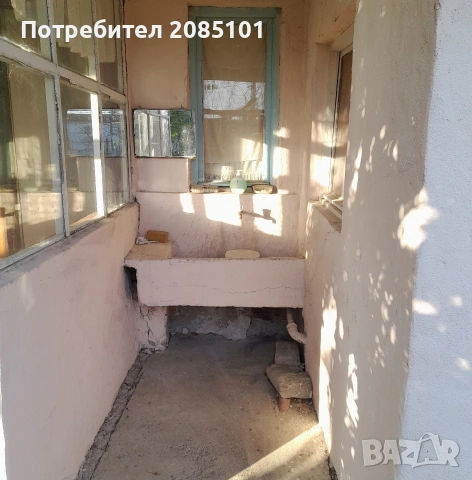 Продавам къща с двор, снимка 9 - Къщи - 36522393