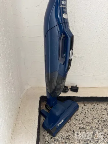 Безжична Акумулаторна Вертикална Прахосмукачка Bosch BCHF216S Series 2, 2 in 1, Readyy'y 16V!, снимка 4 - Прахосмукачки - 49154705