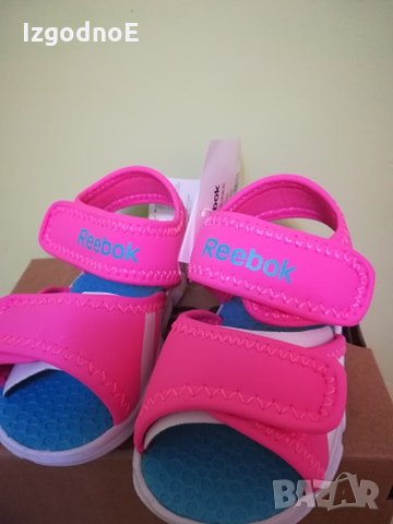 Reebook оригинални сандали, снимка 2 - Детски сандали и чехли - 25424879