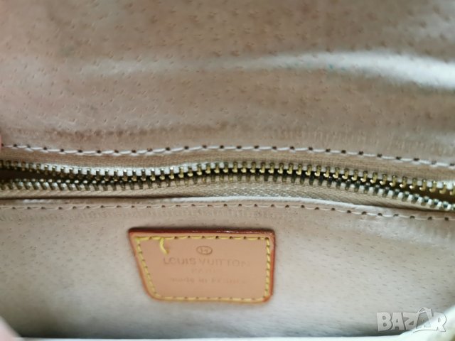 Продавам Louis Vuitton чанта   размер  размер   32  см / 22 см, снимка 3 - Чанти - 35594744