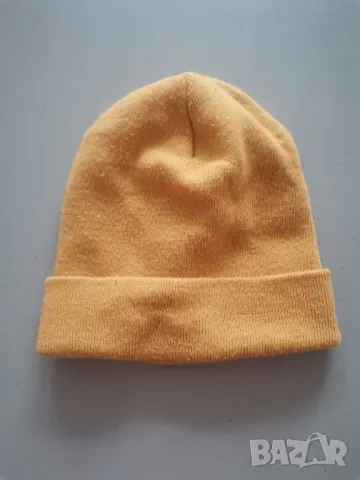 Жълта зимна шапка Brille, снимка 2 - Шапки - 49204869