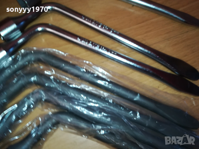 ключ за гуми 17 19 21мм нов 15лв за бр 2203241721, снимка 8 - Аксесоари и консумативи - 44894857