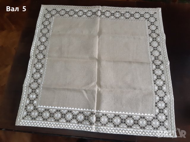 Бродирано каре , тишлайфер , покривка ЛЕНЕНА ПАНАМА