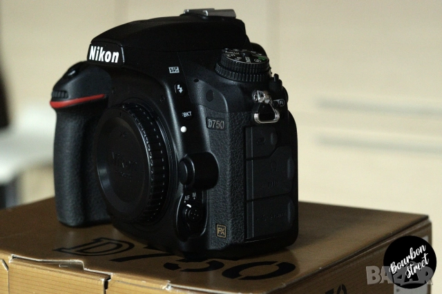 🔥Nikon D750 body на 41 хил. кадъра [Отличен] Пълен Комплект, снимка 6 - Фотоапарати - 52775767