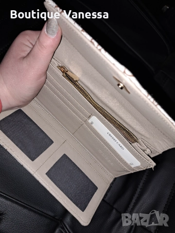 Дамско портмоне Guess , снимка 5 - Портфейли, портмонета - 50988709