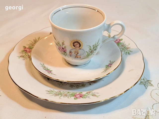 немски порцеланов троен сет за кафе с църковни мотиви 32/3, снимка 6 - Колекции - 53123767