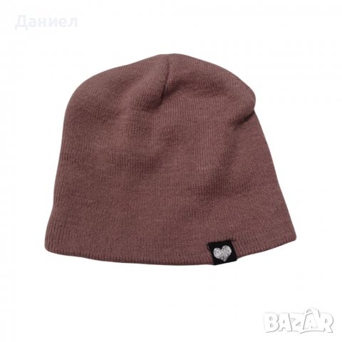 Дамска зимна шапка