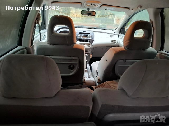 Нисан Алмера Тино газ/бензин, снимка 10 - Автомобили и джипове - 52616610