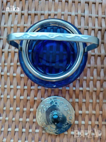Чисто нова захарница от кобалтово стъкло, снимка 3 - Други ценни предмети - 48577414