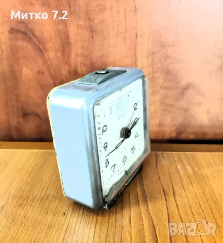Стар Руски будилник-Витяз, снимка 5 - Антикварни и старинни предмети - 49780212
