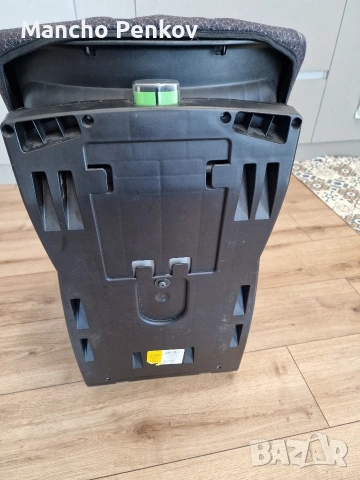 Maxi Cosi Axiss столче за кола, снимка 5 - Столчета за кола и колело - 53475498