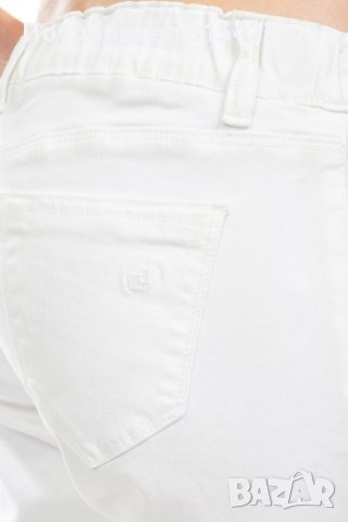 Нов дамски еластичен бял панталон дънки, снимка 2 - Дънки - 34931774