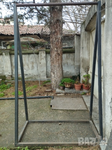 Лост със стойка 