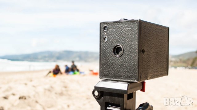 ANTIQUE Box Camera KODAK Brownie No. 2- 1920год,фотоапарат, снимка 3 - Антикварни и старинни предмети - 31637914