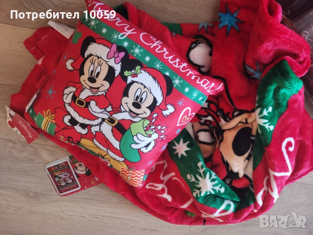 Нови одеало и възглавница Мики Маус 