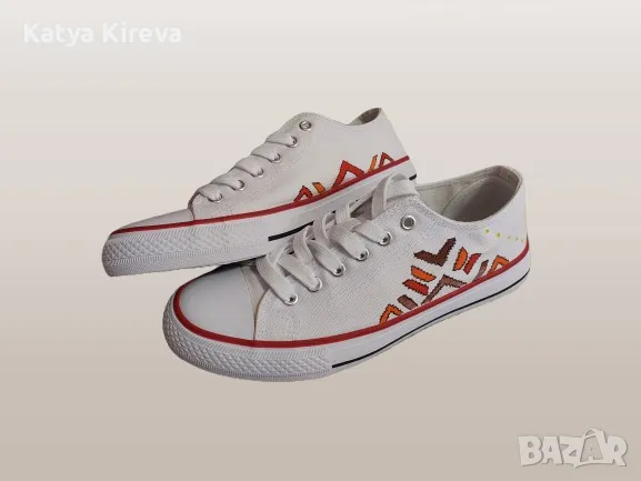 Ръчно рисувани кецове, снимка 2 - Кецове - 48742288