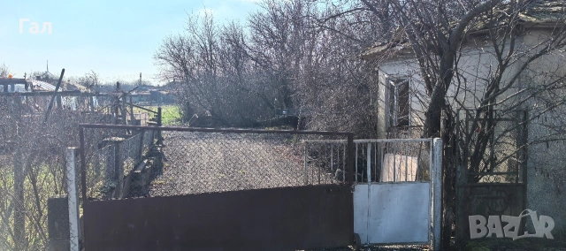 Къща с двор 1243кв.м в с.Хаджи Димитър на 10км.от морето. , снимка 5 - Къщи - 53356721