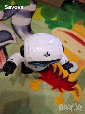 Танцуващ робот  Silverlit, снимка 3 - Музикални играчки - 52370635