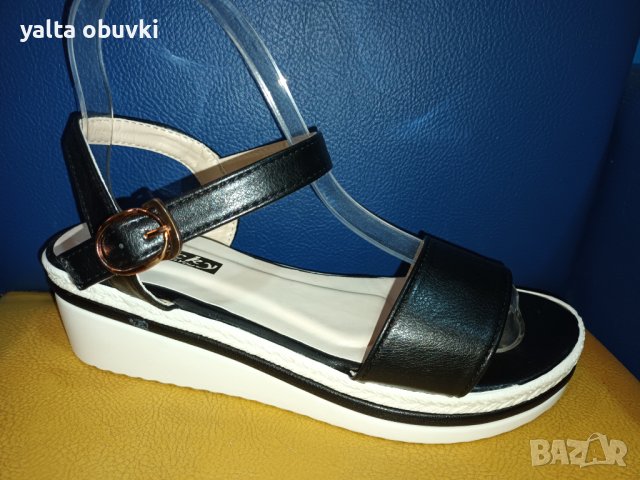 Дамски сандали LUCKY, снимка 1