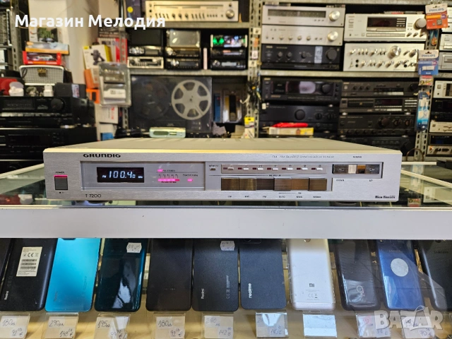 Качествен стерео тунер Grundig T 7200 В отлично техническо и визуално състояние.