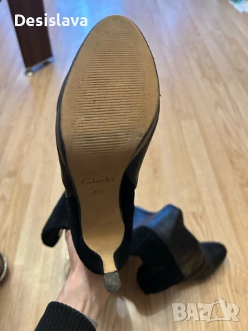 Ботуши Clarks, снимка 2 - Дамски ботуши - 52030143