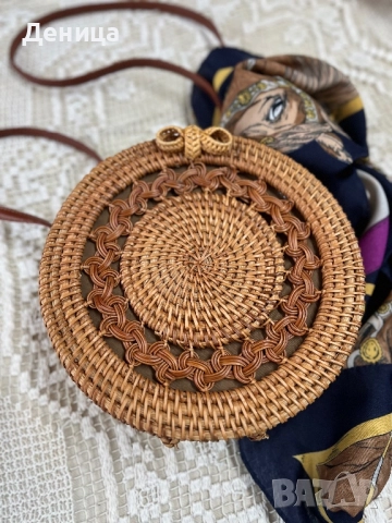 Има  още време за тази красавица🫶 Ръчно плетена, кожена дръжка, снимка 2 - Чанти - 51638190