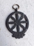 Стар бронзов медальон, снимка 3