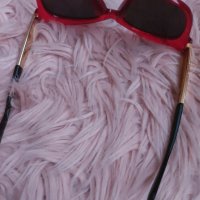 Слънчеви очила с червени рамки - 10лв., снимка 3 - Слънчеви и диоптрични очила - 36905538