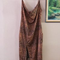 PrettyLittleThing елегантна сатенена леопардова рокля XL /EU 46, снимка 4 - Рокли - 33070228