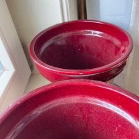 Саксии керамика, червено, бордо, двойка, снимка 2 - Саксии и кашпи - 43193393