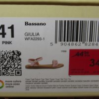 Нови сандали Bassano Giulia 41 номер, снимка 12 - Сандали - 43347934