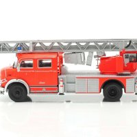 Mercedes-Benz L1519 DLK30 Fire Engine пожарна 1966 - мащаб 1:43 на IXO-Altaya нов в блистер, снимка 6 - Колекции - 43128250