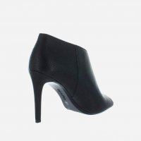 Calvin klein deals nastassia ankle booties